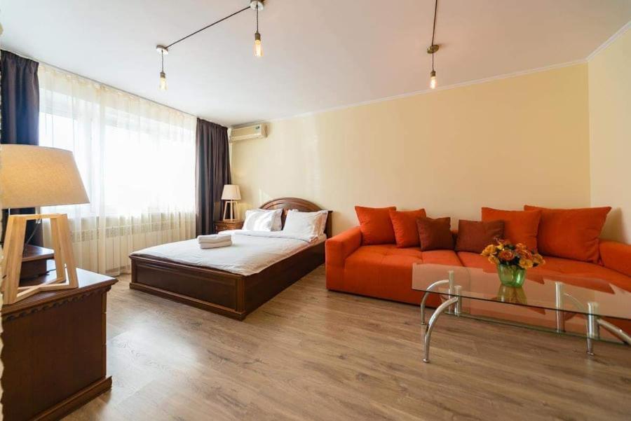 1 Room 65M2 Center Of Obolon Near River Side. Kijev Kültér fotó